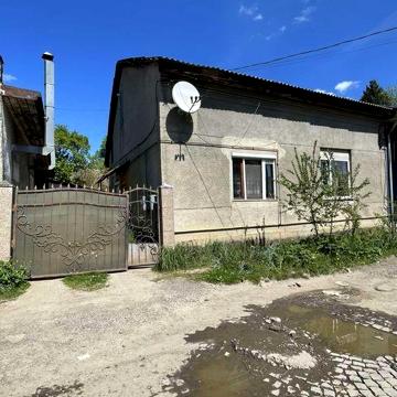 Продам квартиру в смт. Великий Березний