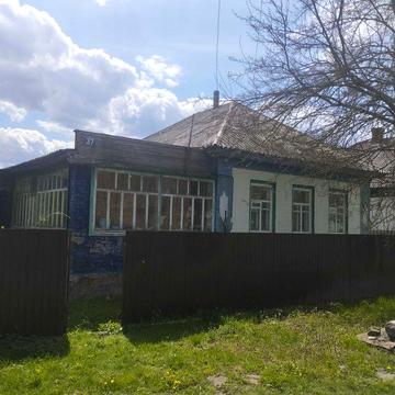 Продам будинок біля города