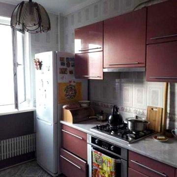 3-к. кв. улучшенной планировки с большой кухней по ул. Родниковая
