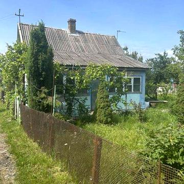 Дачна ділянка з будиночком під ремонт та літньою кухнею