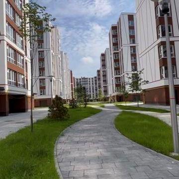 Продаж двокімнатної квартири в містечку закритого типу
