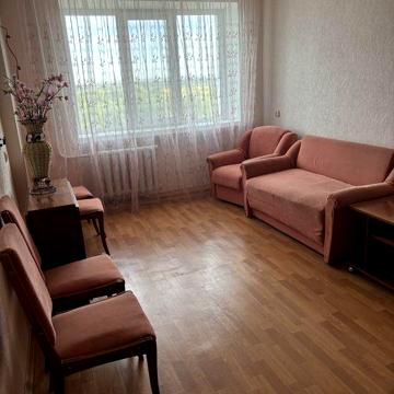 Продам 2-кімнатну квартиру з меблями