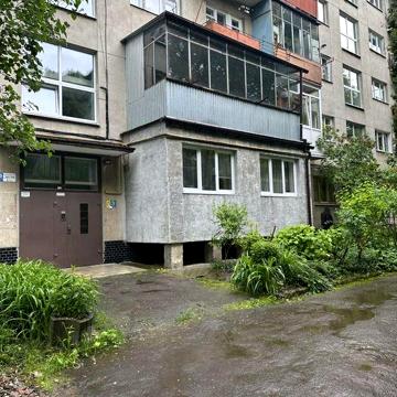 Продаж 3-кімн. квартири вул.Лазаренка № 27