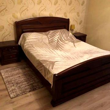 Небесної сотні 81 парковка у дворі