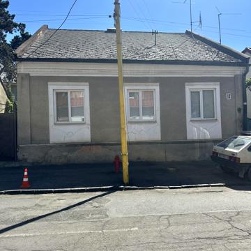 Тиха вул.