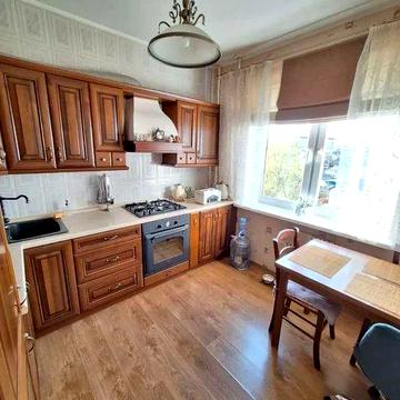 Продам 3к. квартиру, жм Перемога-5