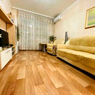 Продам 2к. квартиру, жм Перемога-3, вул. Набережна Перемоги 108.