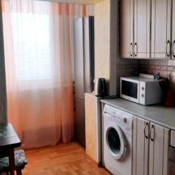 Оболонський просп., 43
