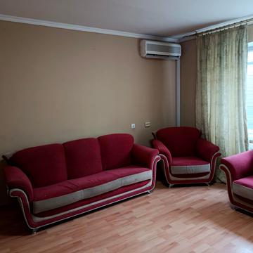 Романа Шухевича просп. (Генерала Ватутіна), 22