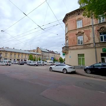 Героїв УПА вул., 19