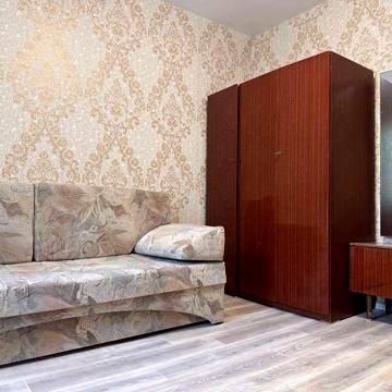 Снимите квартиру на Победе-5, Героев, 4, Варус