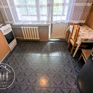 Продаж 1-кімнатної квартири локація Шувар