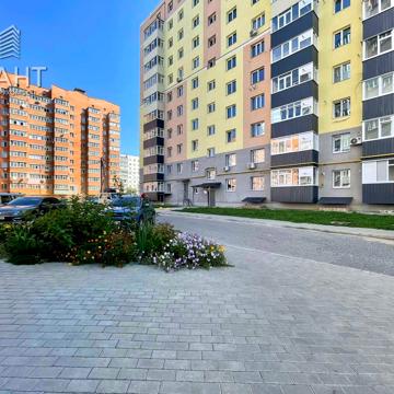 Михайла Лушпи просп., 5