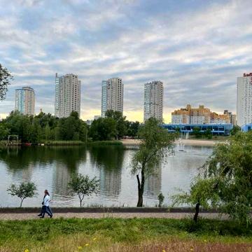 Продається 3-кімнатна квартира Дніпровський р-н. Павла Тичини 20А.