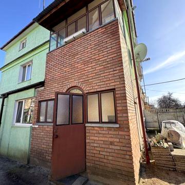 Продаж Будинку-квартири бічна Шевченка біля озера на Левандівці