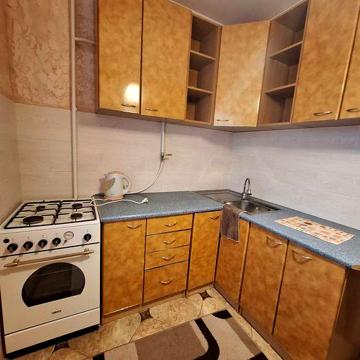 Сдается 3  ком. кв. Корабельный р-н  ул.Океановская 54