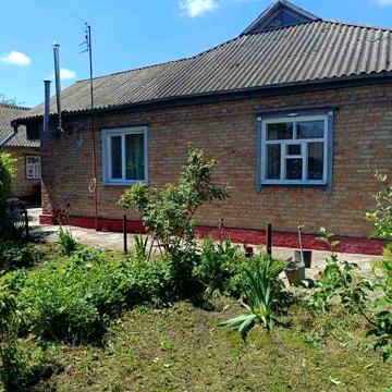 Продається будинок в місті Пирятин, вул.Чайкіна,3 площею74,2м2