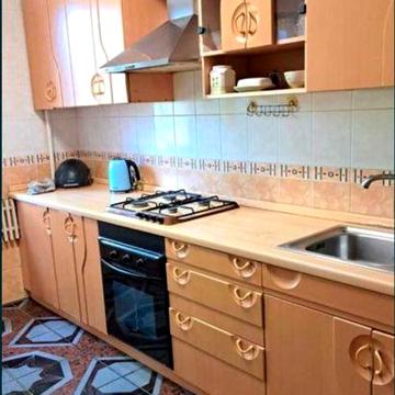 Продам 3х.кв 2/10 кирпич на Алексеевке Ф1.