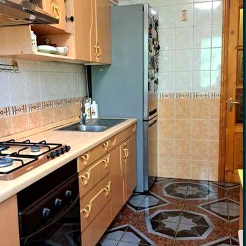 Продам 3х.кв 2/10 кирпич на Алексеевке Ф1.