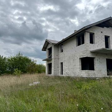 Петра Конашевича-Сагайдачного вул., 7