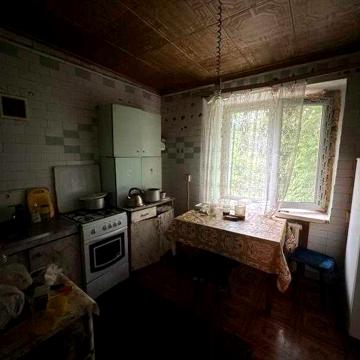 Продам 3-кімнатну квартиру, 10 хвилин від метро Індустріальна