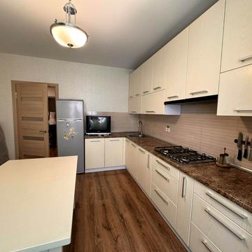 Панаса Мирного вул., 11