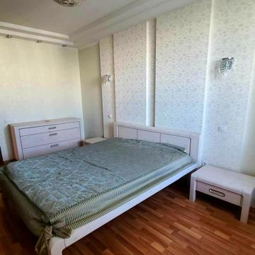 Срібнокільська вул., 1