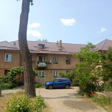 Енергетиків вул. (60-річчя Жовтня), 12