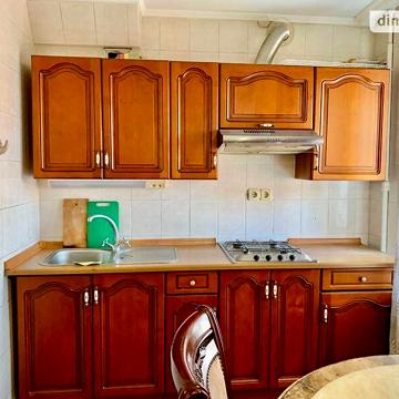 Довгострокова оренда 1к Квартира Воскресенська вулиця
