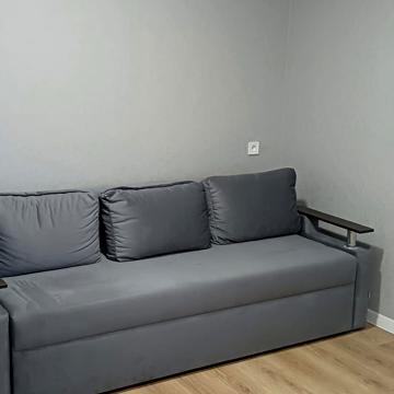 Зелена вул., 1