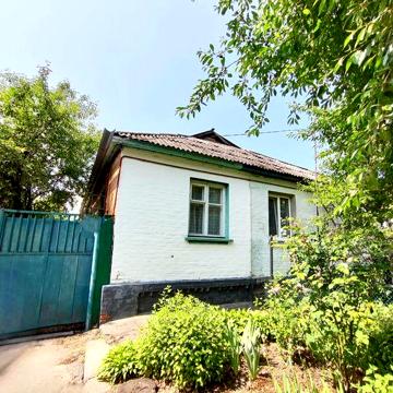 Продам частину цегляного будинку біля вул.Захисників України/SZ