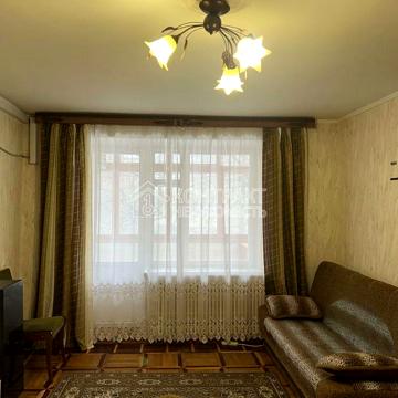 Старицього, 8