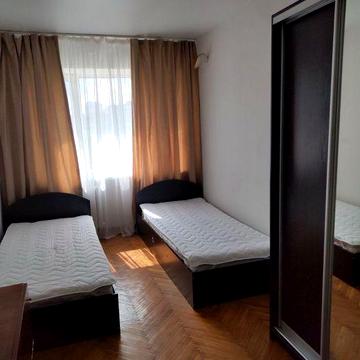 Оренда 2к кв-ри , вул Докучаівська, 16. (Соломʼянка)