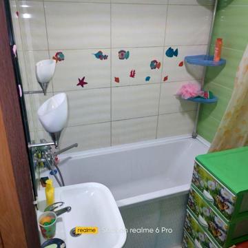 Продам 2 кімн квартиру Тітова,Строителей,22