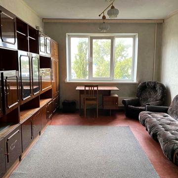 Академіка Корольова просп., 18