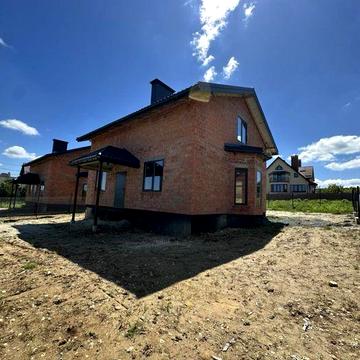 Продаж окремого будинку 140м2 в Наварії
