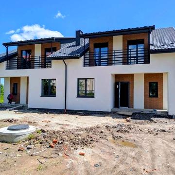 Продаж новозбудованого будинку (дуплекс) по вул. Самбірська
