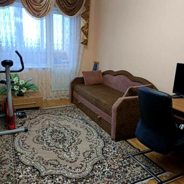 Академіка Глушкова просп., 45