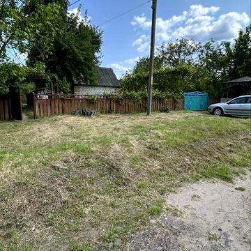 Продам будинок із земельною ділянкою