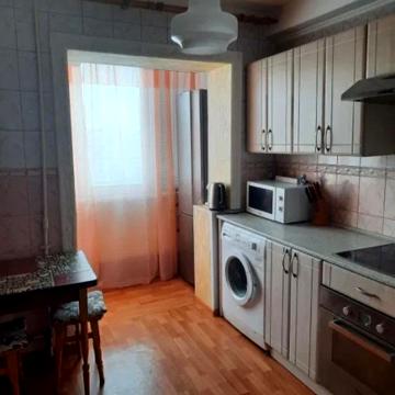Оболонський просп., 43