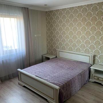 Довготривала оренда 2 кімнатної квартири на Словянській набережній 1