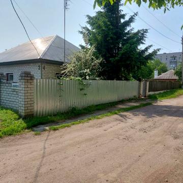 Продам 1/2 будинку світло 3 фази, приватиз. Власник
