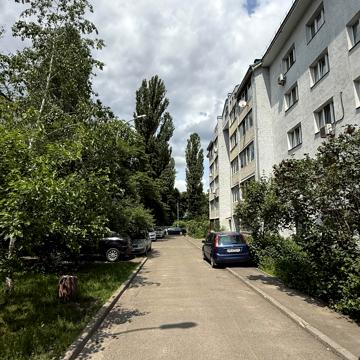 Зодчих вул., 50-В