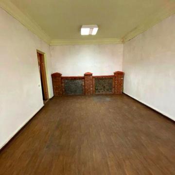 Продам 3к квартиру в центрі