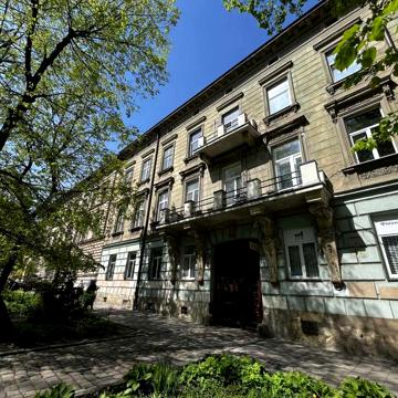 Продаж 1-кім квартири по вул. Листопадового Чину. Парк Франка.