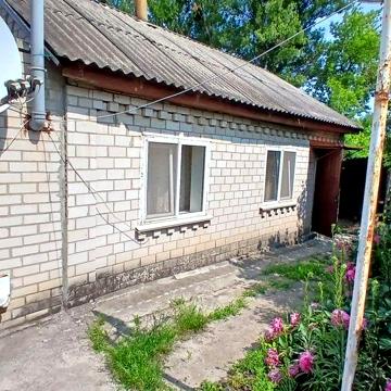 Продам газифікований будинок біля церкви на Богдано.  32 кв м