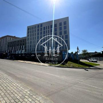 Хмельницького вул., 122