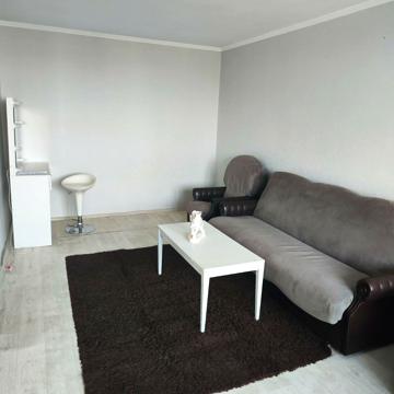 Електронна, 70