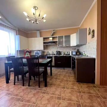 3к квартира в новобудові,  Центр, вул. Сергія Подолинського