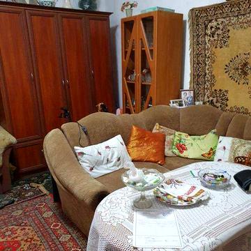 Продам частину будинку в центрі міста.